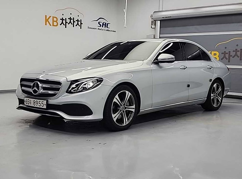 벤츠 E 클래스 E300 아방가르드