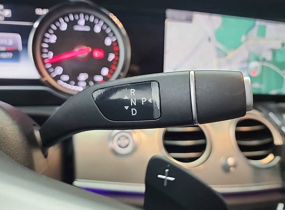 벤츠 E 클래스 E300 아방가르드 사진 8