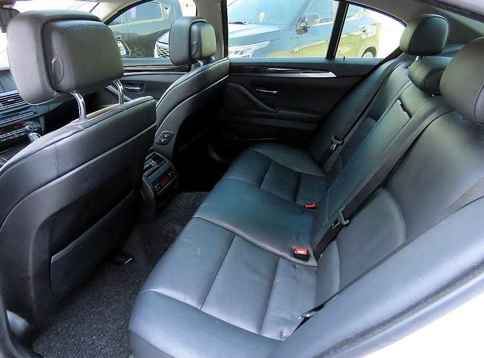 BMW 5시리즈 520d 사진 6
