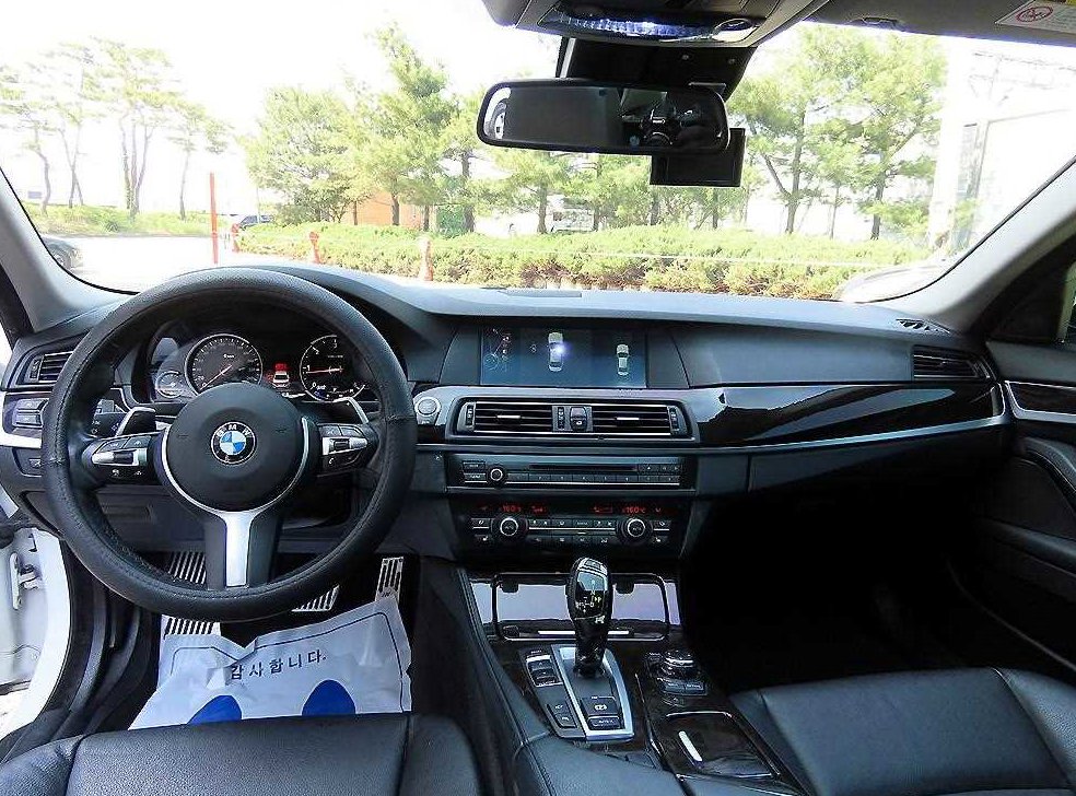 BMW 5시리즈 520d 사진 7
