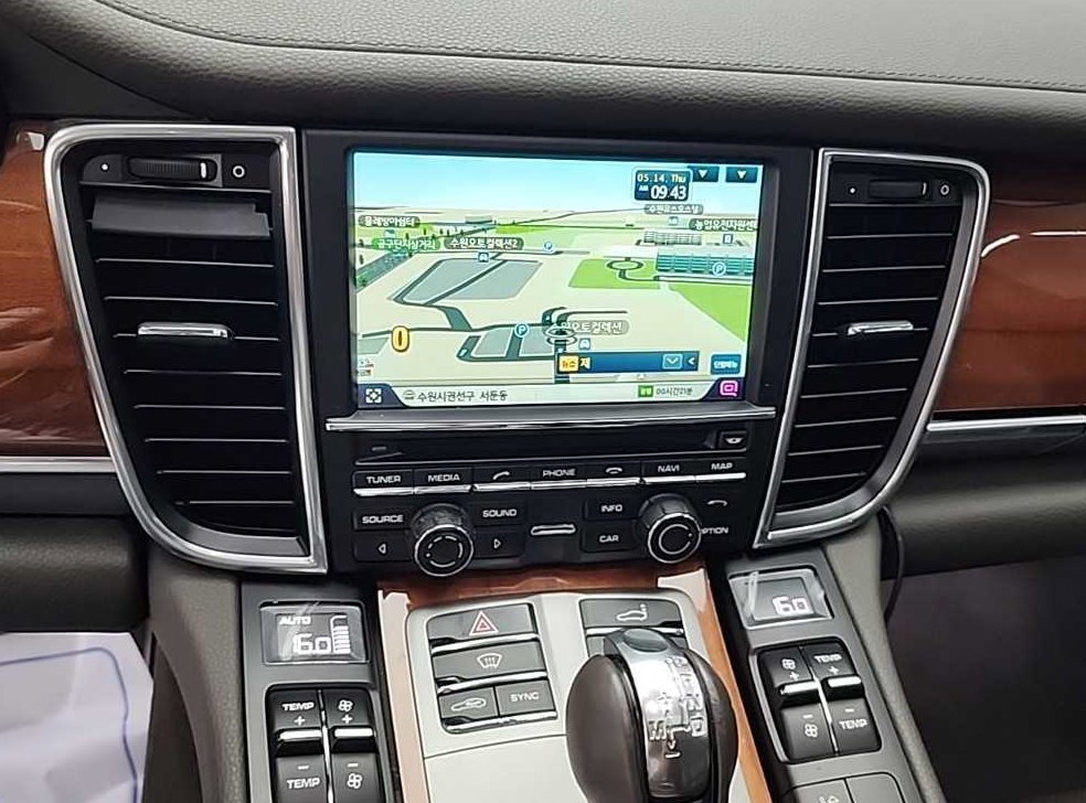 포르쉐 파나메라 3.6 AWD 사진 10