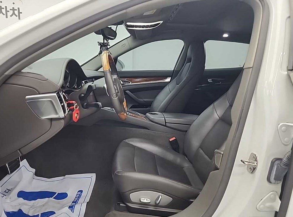 포르쉐 파나메라 3.6 AWD 사진 11