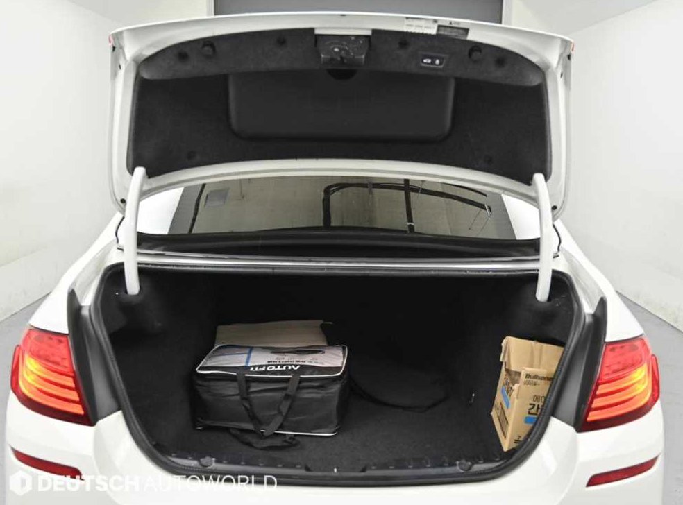 BMW 5시리즈 530d xDrive M 에어로 다이나믹 프로 사진 19
