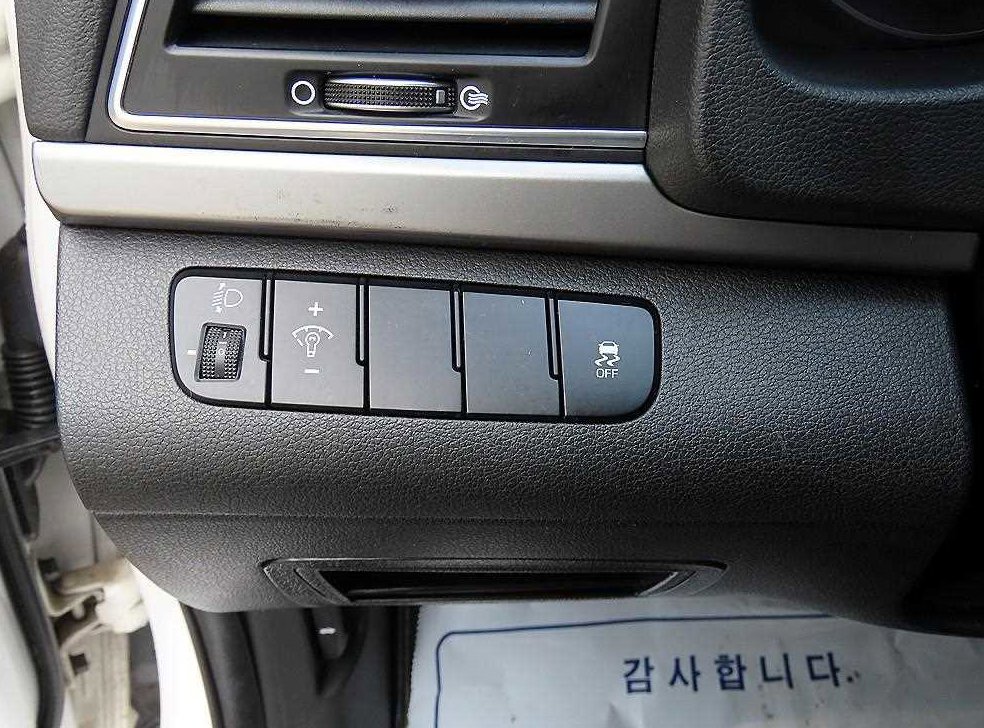 현대 아반떼 1.6 GDI 스마트 스페셜 사진 12
