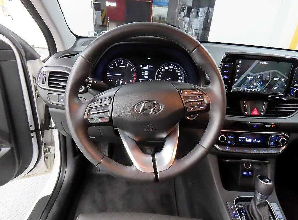 현대 i30 1.4 터보 사진 9