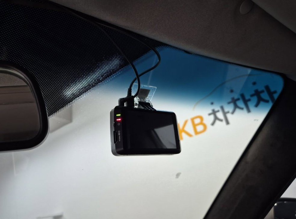 KG모빌리티(쌍용)  티볼리 디젤 2WD 1.6 LX 사진 16