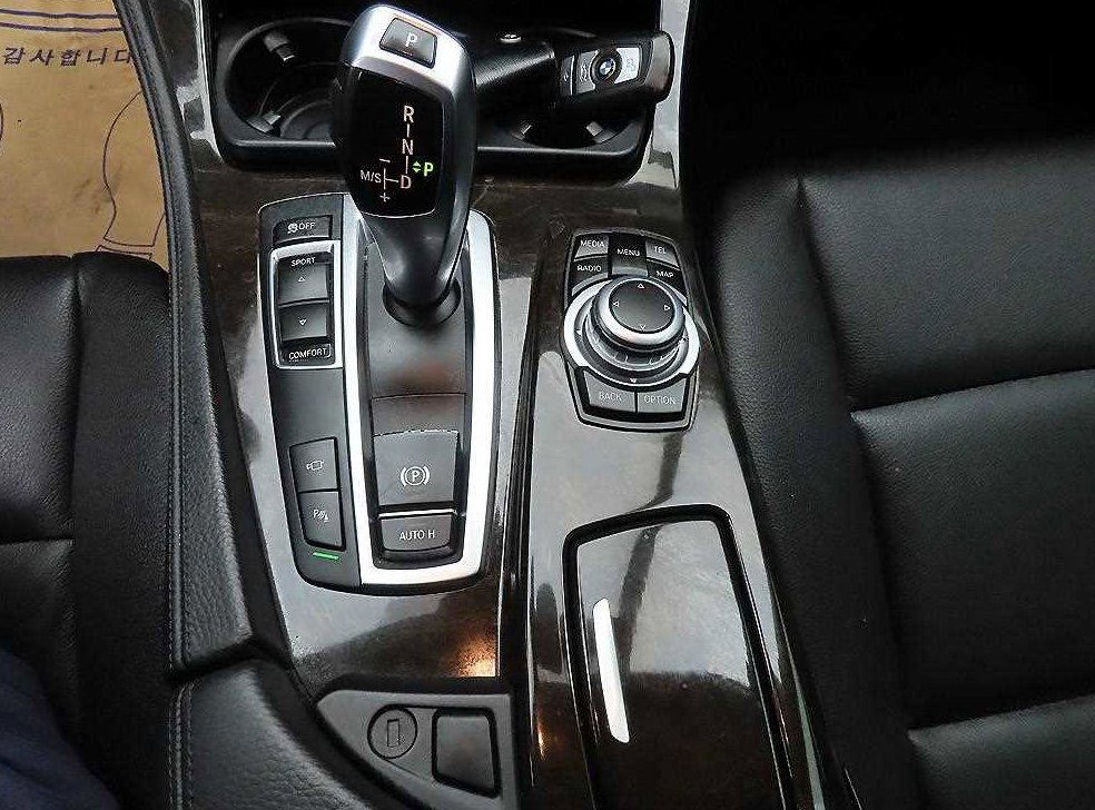 BMW 5시리즈 528i 사진 10