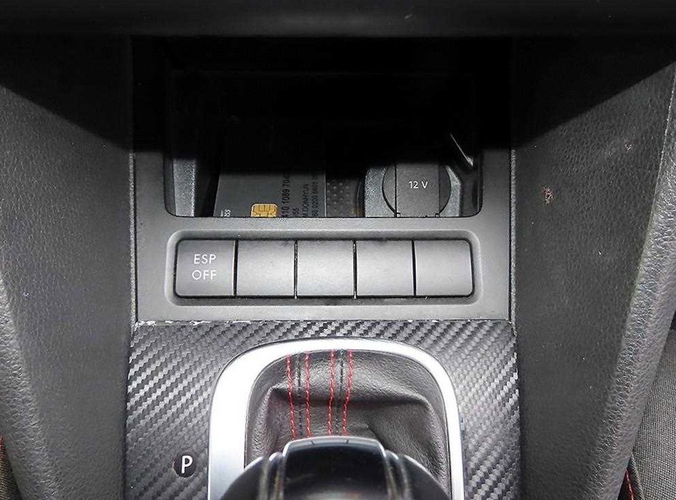 폭스바겐 골프 2.0 GTI 3도어 사진 13