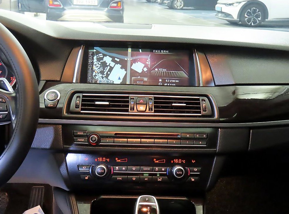 BMW 5시리즈 528i 사진 11