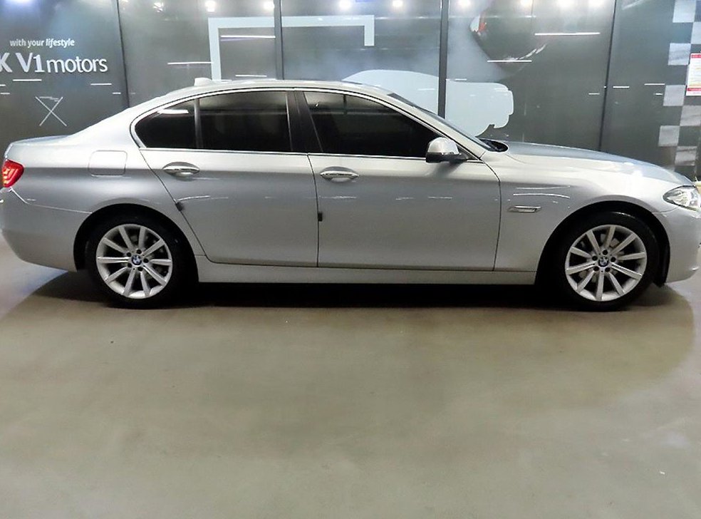 BMW 5시리즈 528i 사진 3
