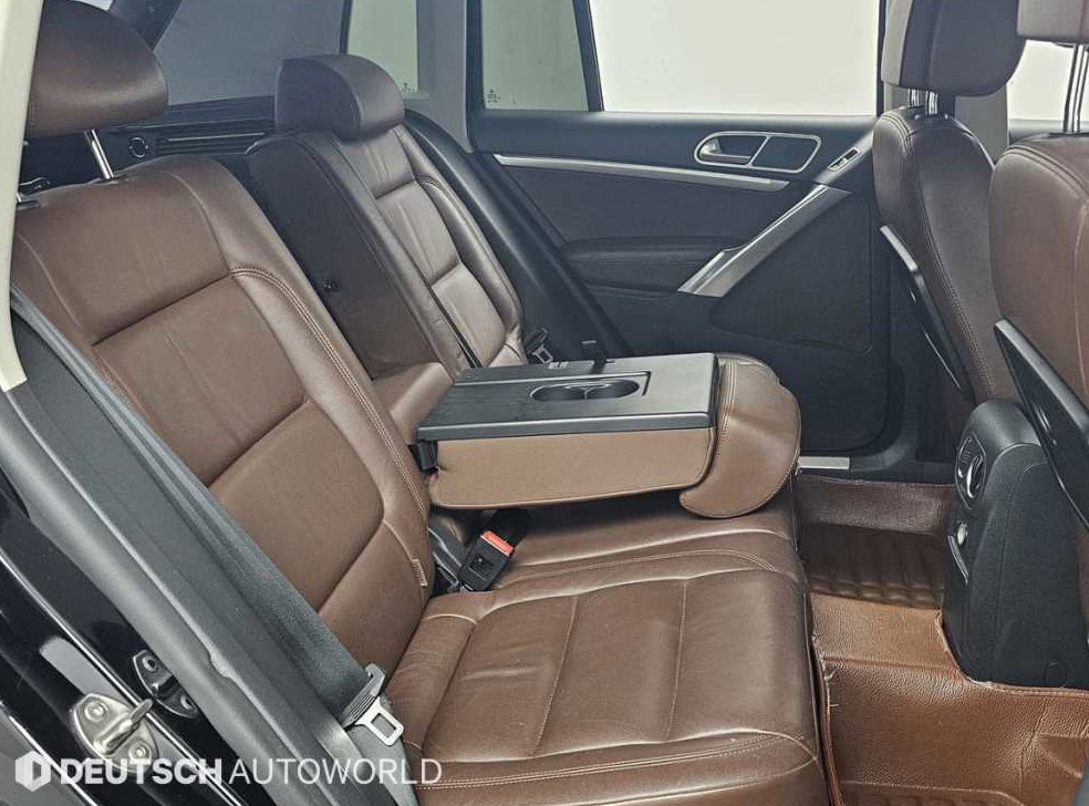 폭스바겐 티구안 2.0 TDI 컴포트 사진 12
