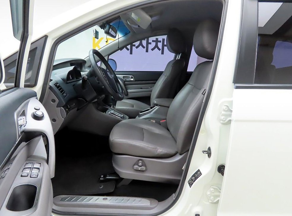 KG모빌리티(쌍용)  코란도 4WD GT 사진 13