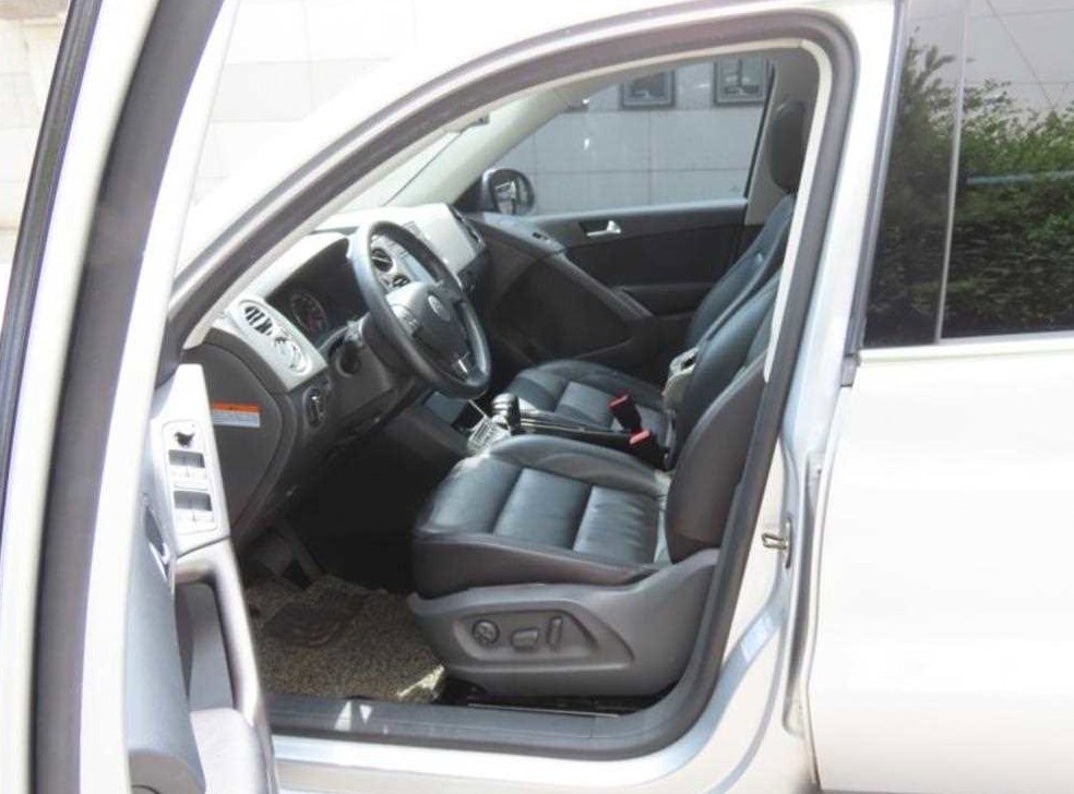 폭스바겐 티구안 2.0 TDI 사진 13