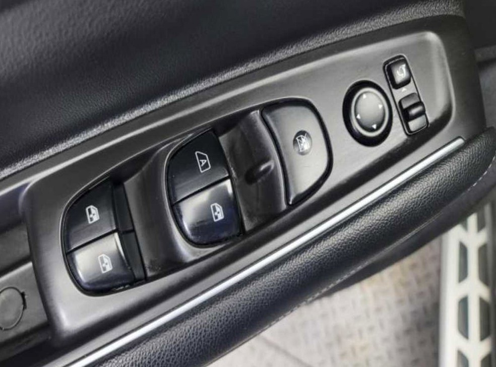 르노코리아(삼성) QM6 2.0 LPe RE 시그니처 2WD 사진 14