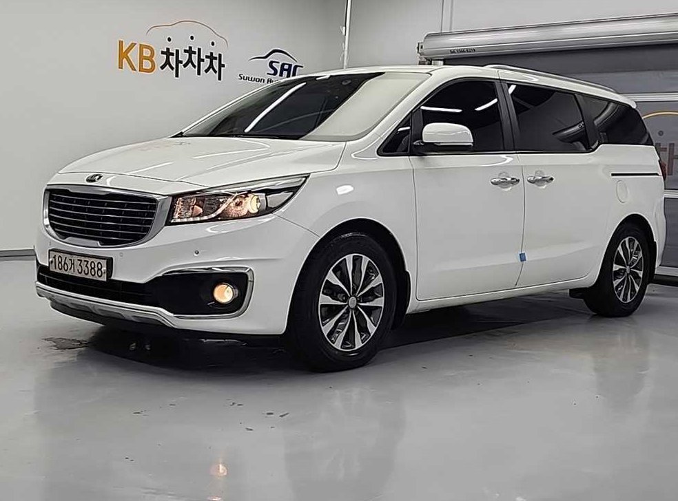 기아 카니발 디젤 9인승 럭셔리