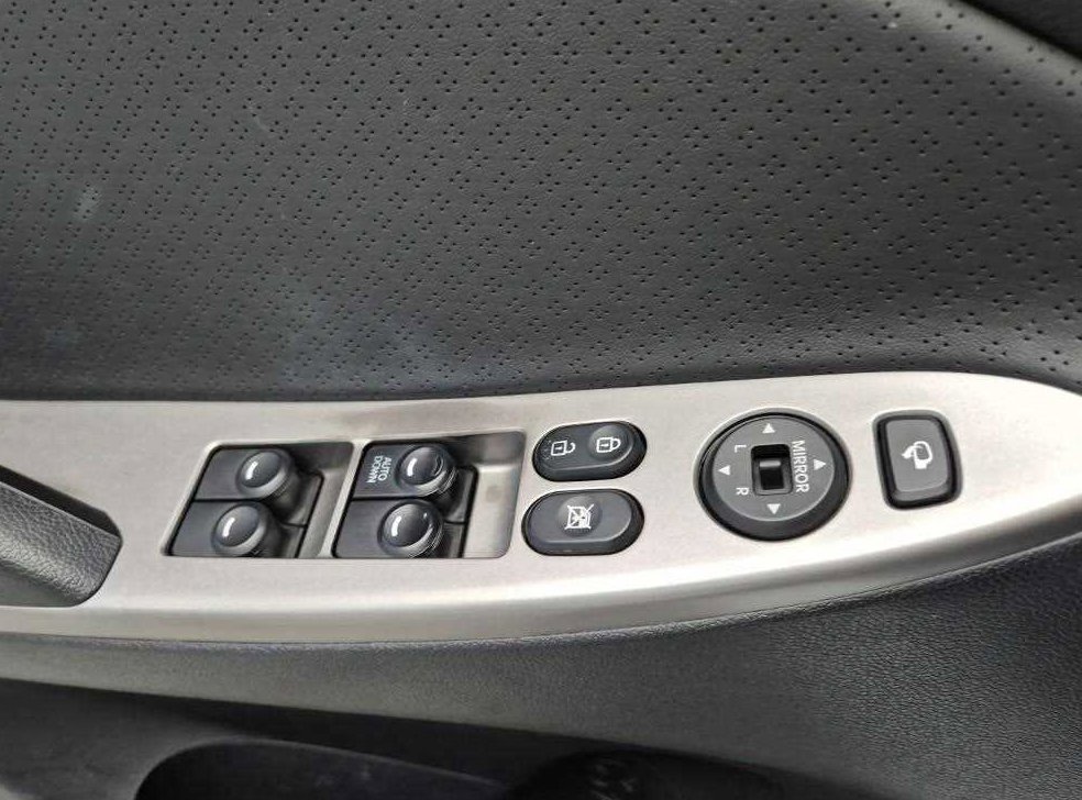 현대 엑센트 1.4VVT 모던 사진 17
