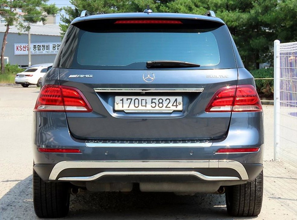 벤츠 M 클래스 ML350 블루텍 4매틱 사진 4