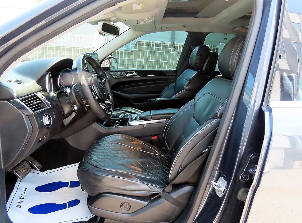 벤츠 M 클래스 ML350 블루텍 4매틱 사진 5