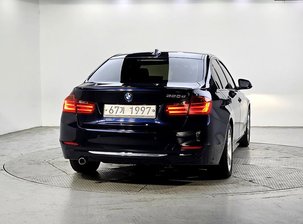 BMW 3시리즈 320d 럭셔리 사진 3