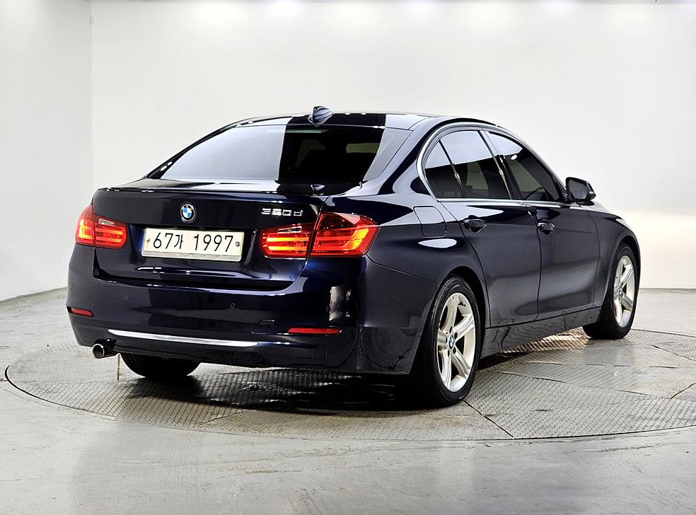 BMW 3시리즈 320d 럭셔리 사진 4