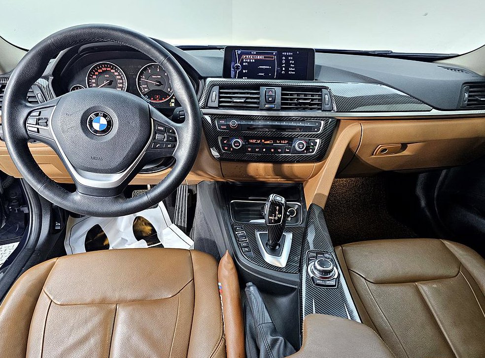 BMW 3시리즈 320d 럭셔리 사진 5