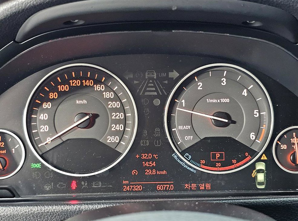 BMW 3시리즈 320d 럭셔리 사진 7