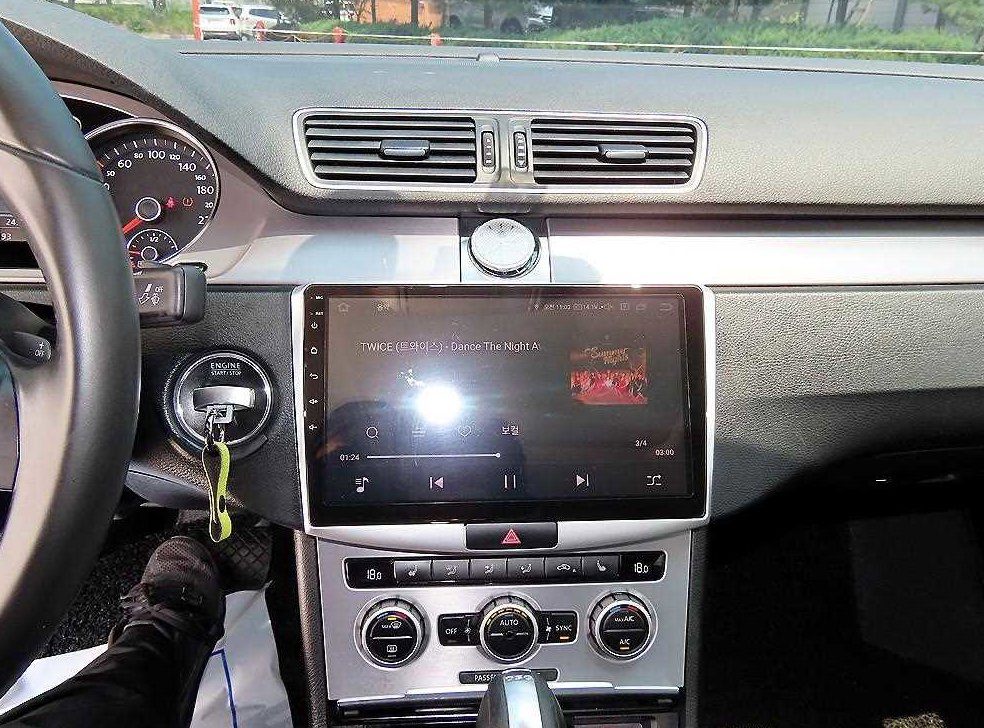폭스바겐 CC 2.0 TDI 블루모션 4모션 사진 12