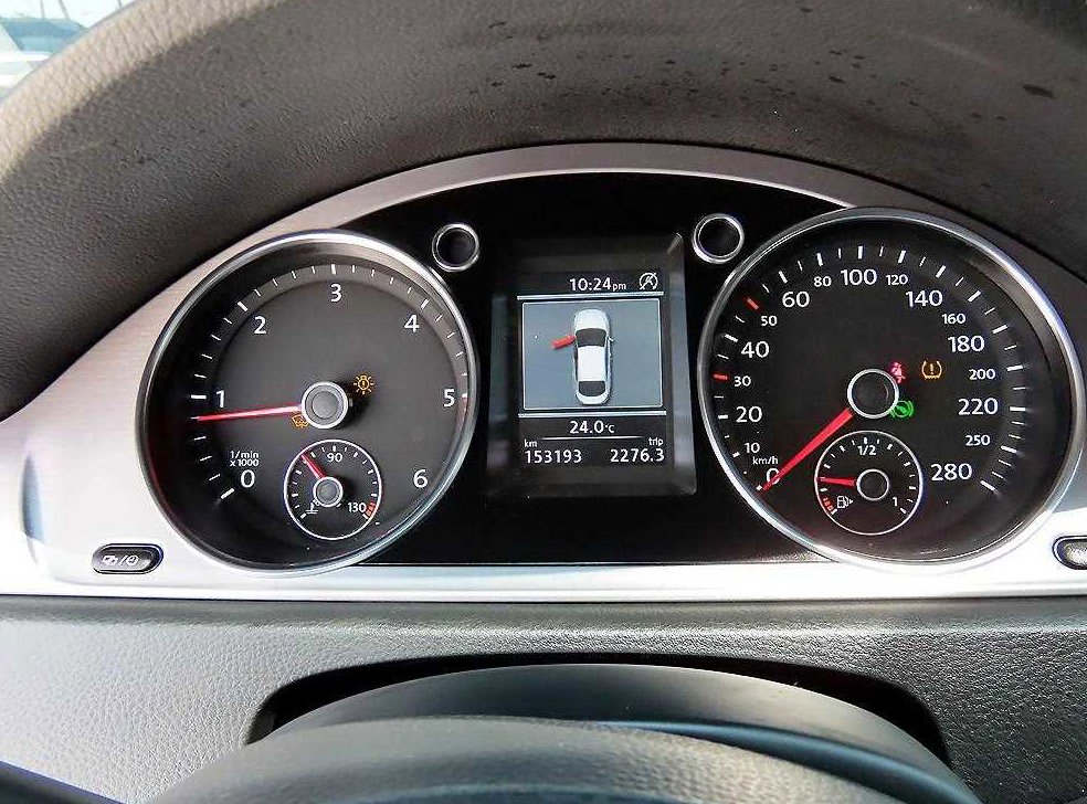 폭스바겐 CC 2.0 TDI 블루모션 4모션 사진 9