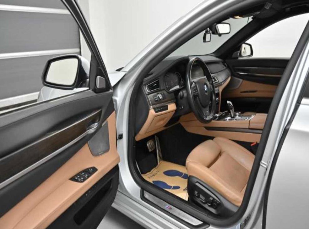 BMW 7시리즈 750 사진 11