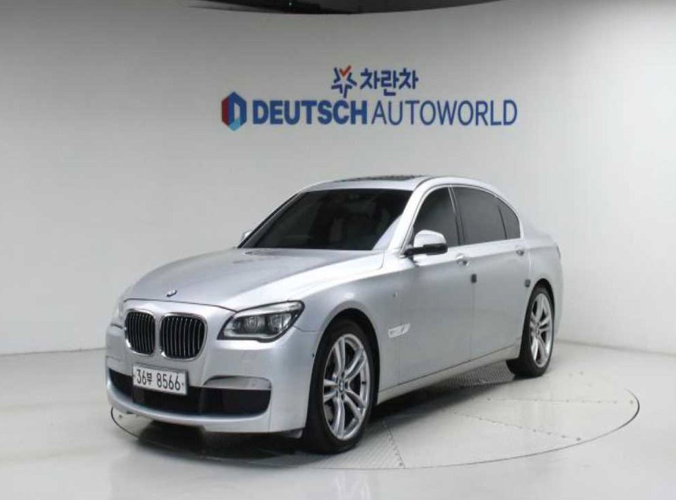 BMW 7시리즈 750 사진 2