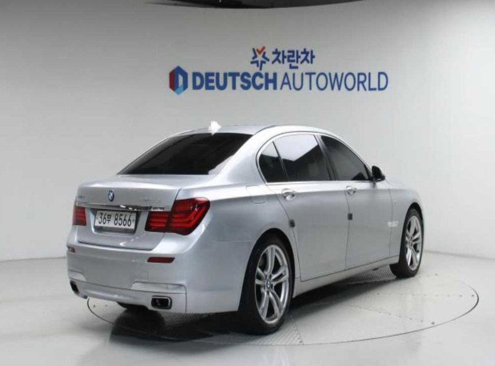 BMW 7시리즈 750 사진 3