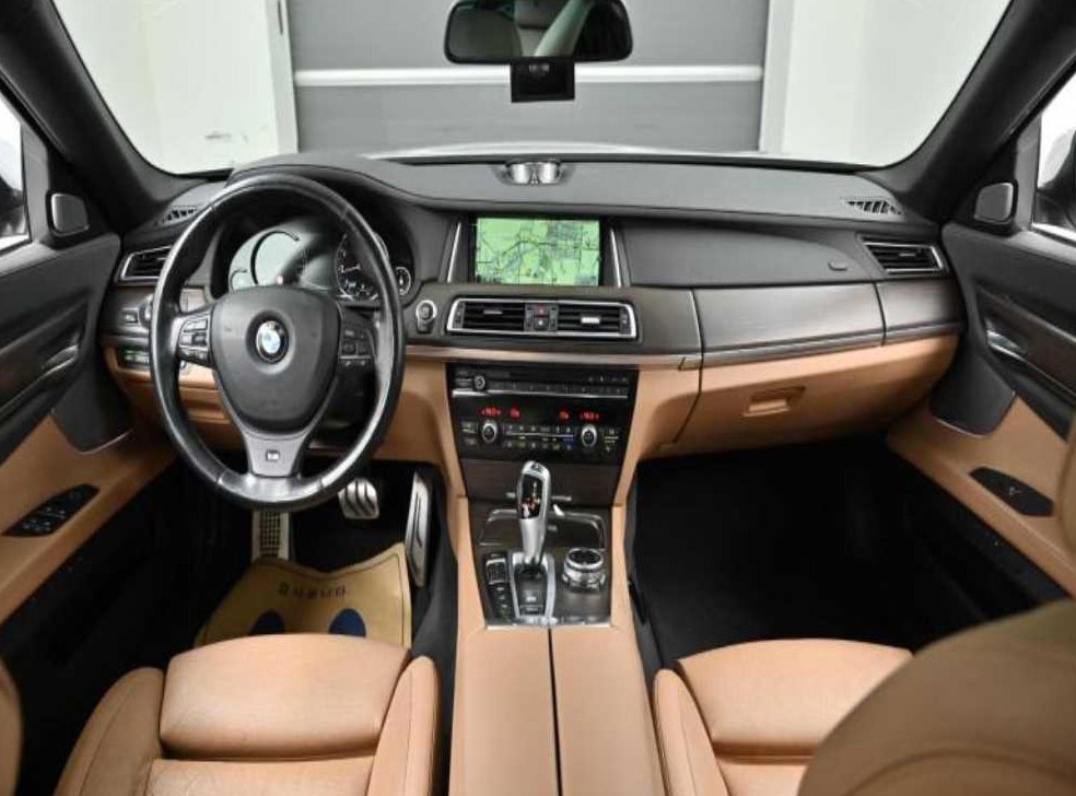 BMW 7시리즈 750 사진 7