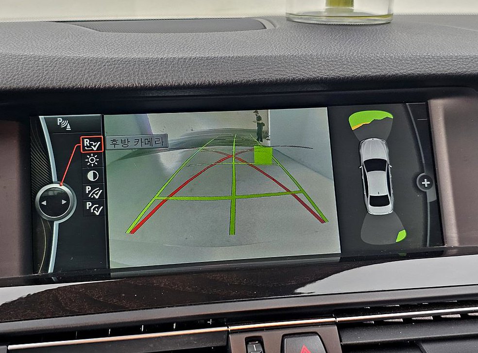 BMW 5시리즈 520d 럭셔리 사진 13