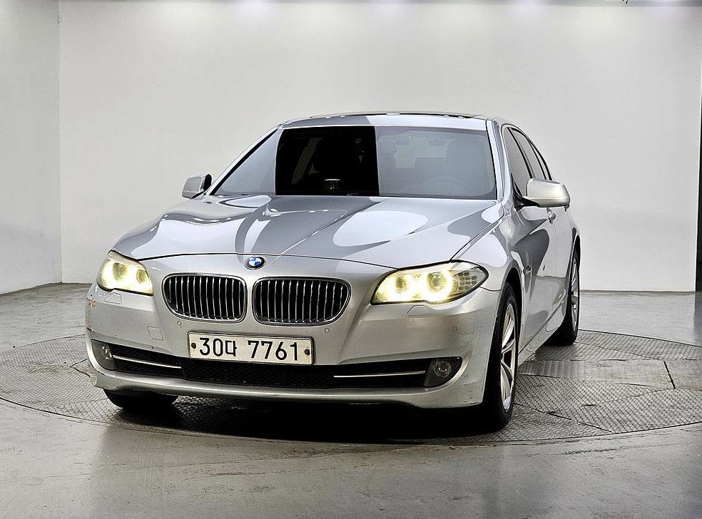 BMW 5시리즈 520d 럭셔리 사진 2