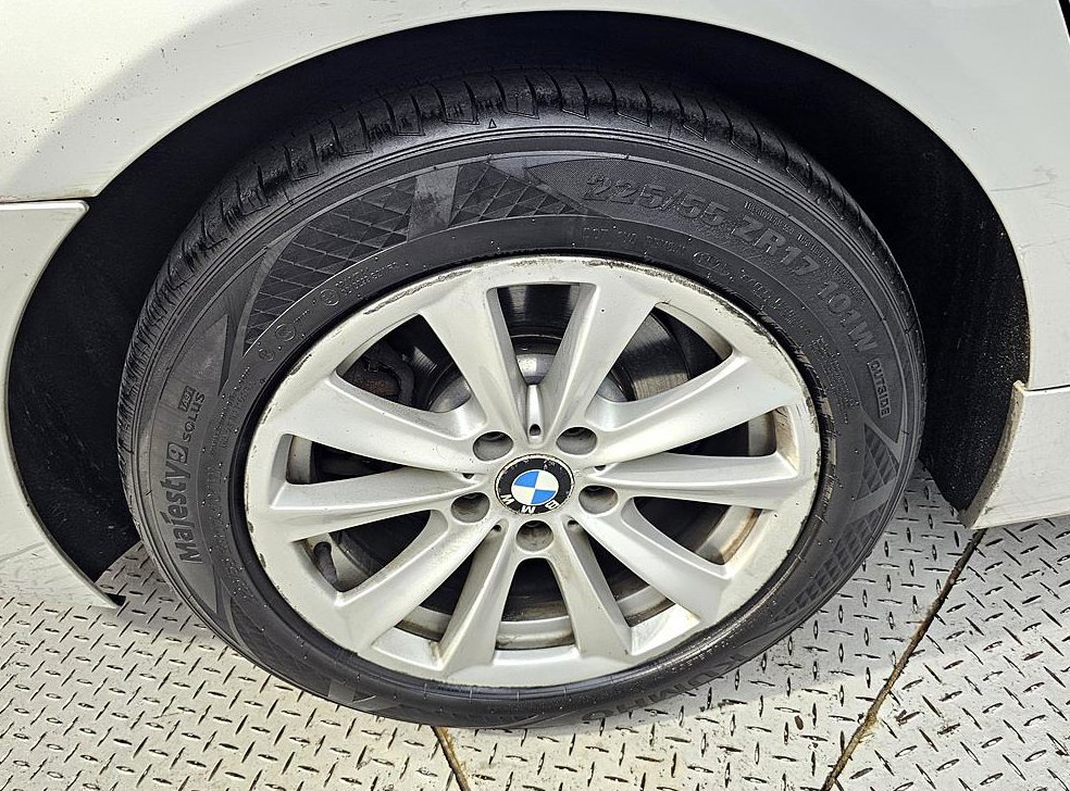 BMW 5시리즈 520d 럭셔리 사진 20