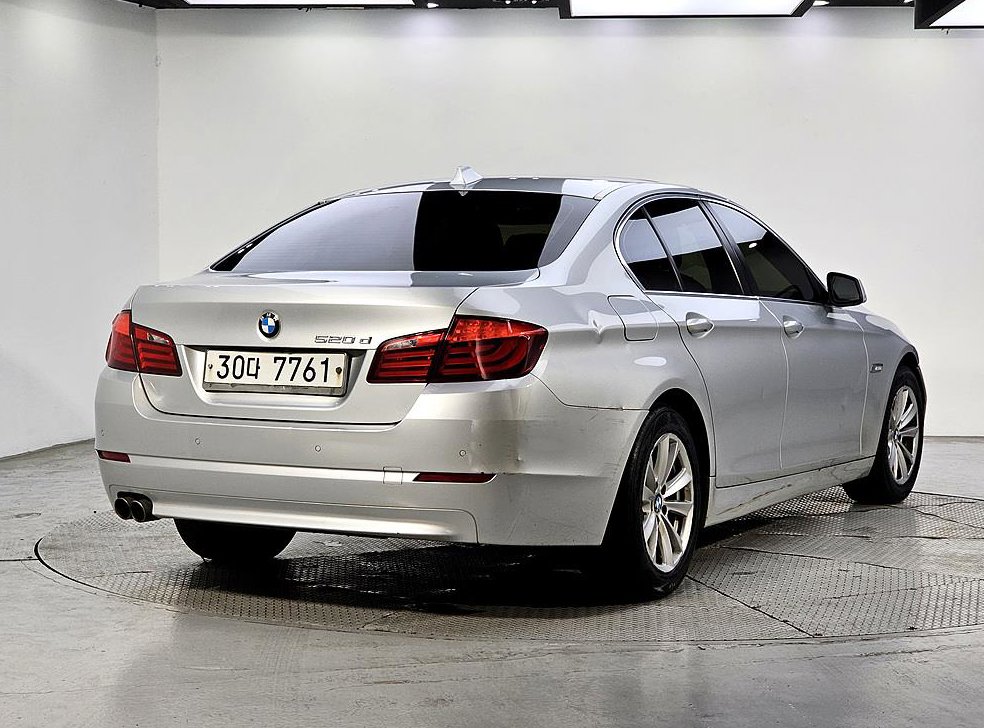 BMW 5시리즈 520d 럭셔리 사진 4