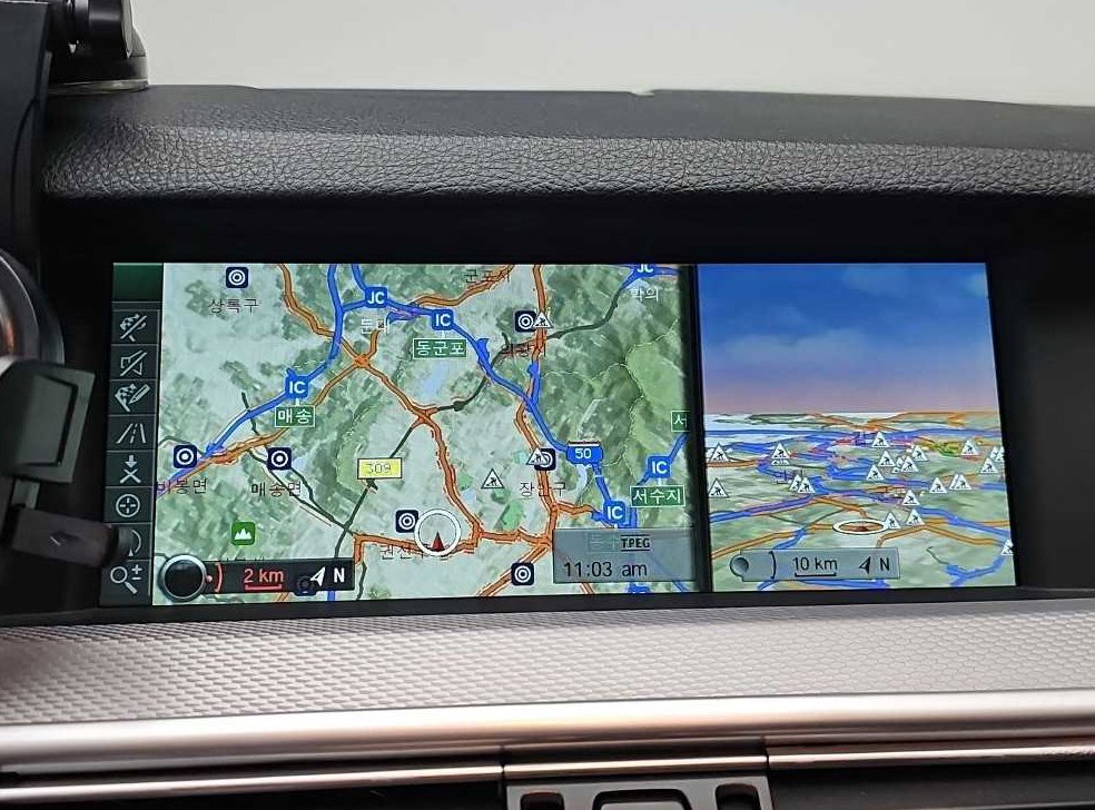 BMW 5시리즈 550i xDrive 사진 15