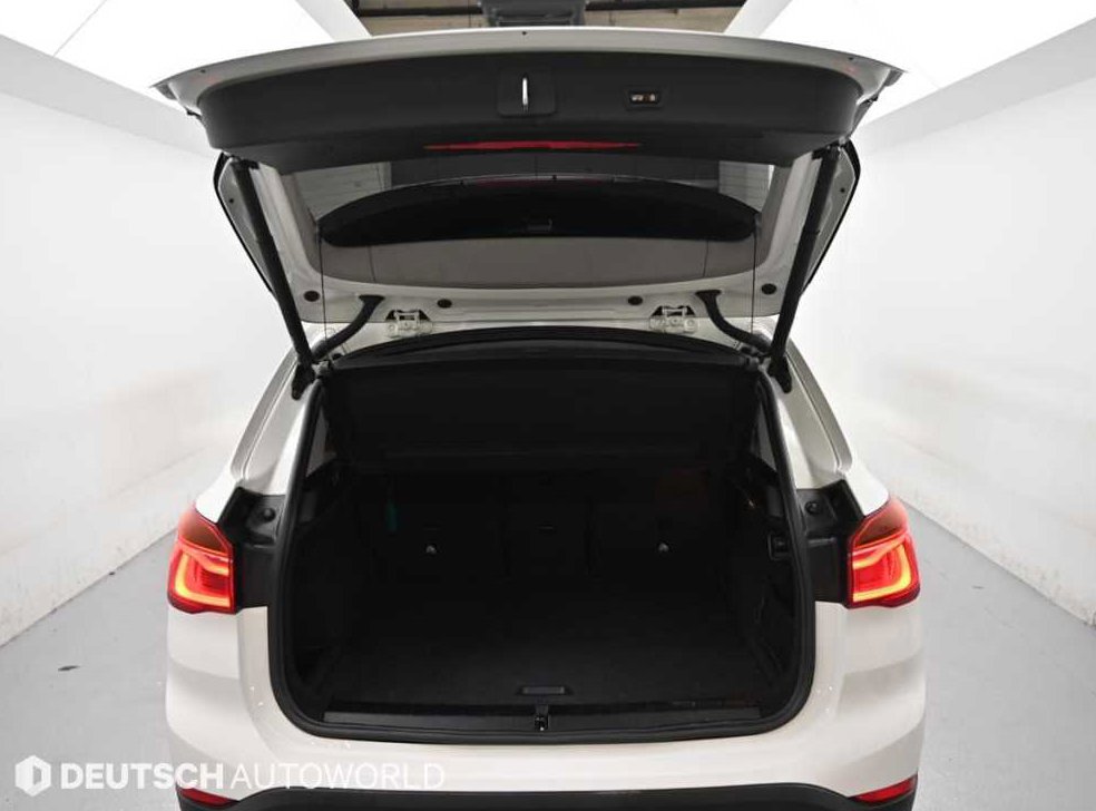 BMW X1 xDrive 18d 사진 19