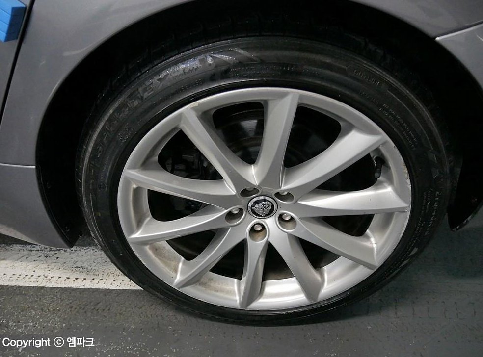 재규어 XJ 3.0D 사진 13