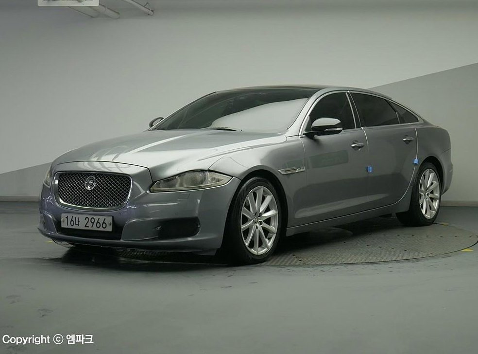 재규어 XJ 3.0D 사진 2