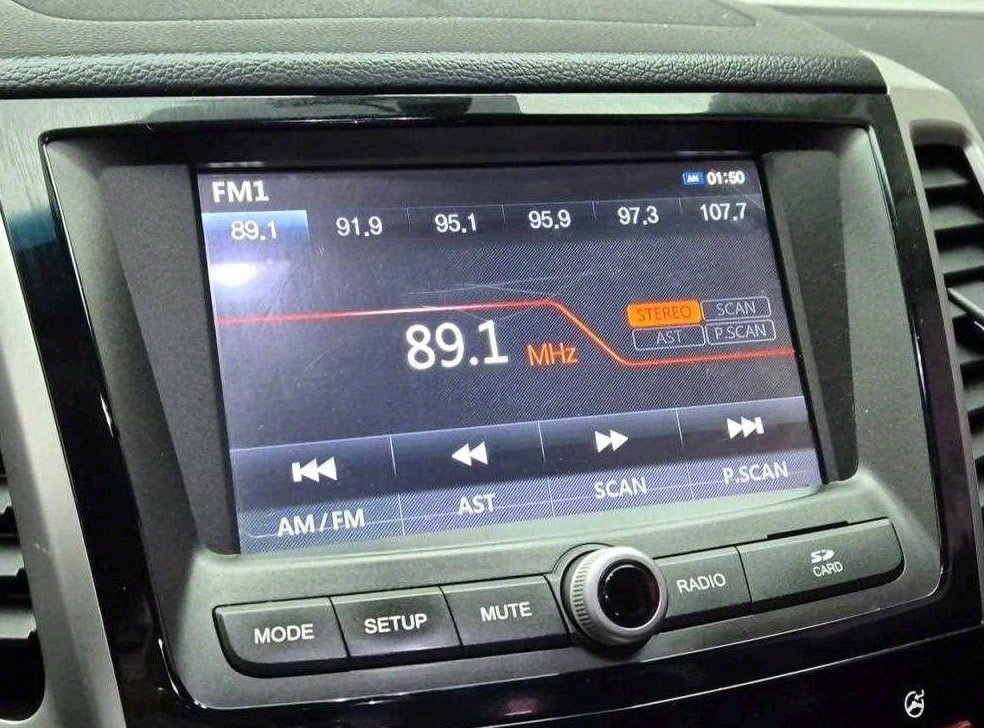 KG모빌리티(쌍용)  티볼리 디젤 2WD 1.6 LX 사진 15