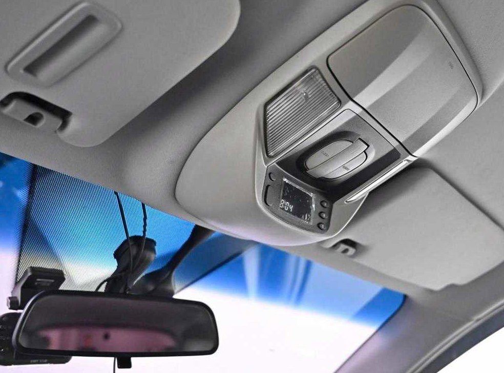 KG모빌리티(쌍용)  코란도 2WD LT 사진 19