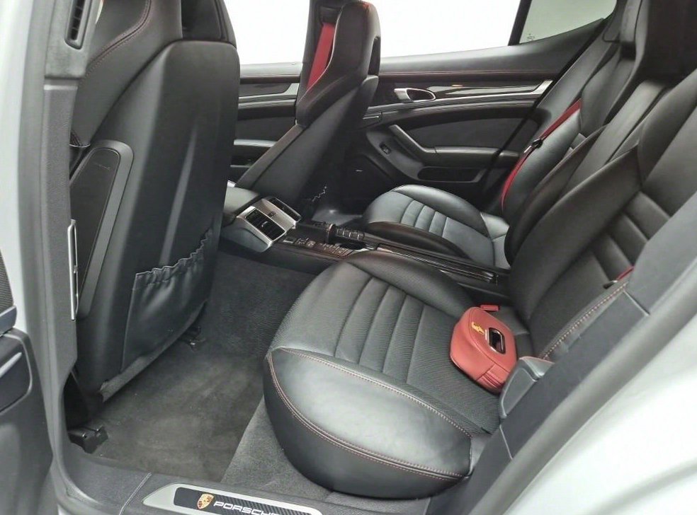 포르쉐 파나메라 4.8 GTS 사진 17