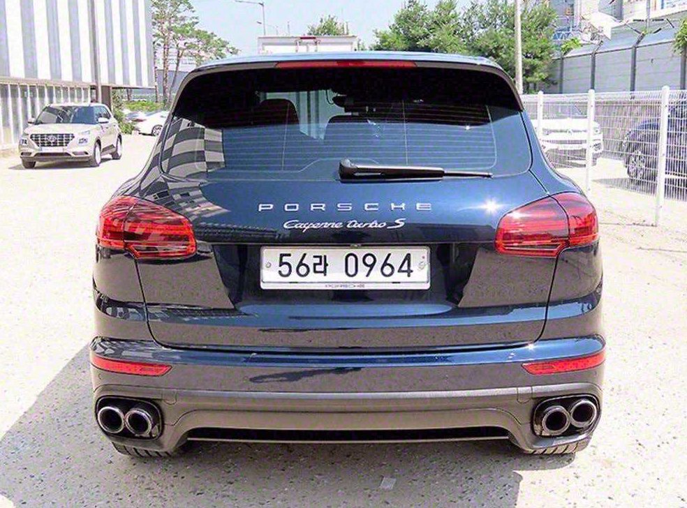 포르쉐 카이엔 4.8 터보 S 사진 4