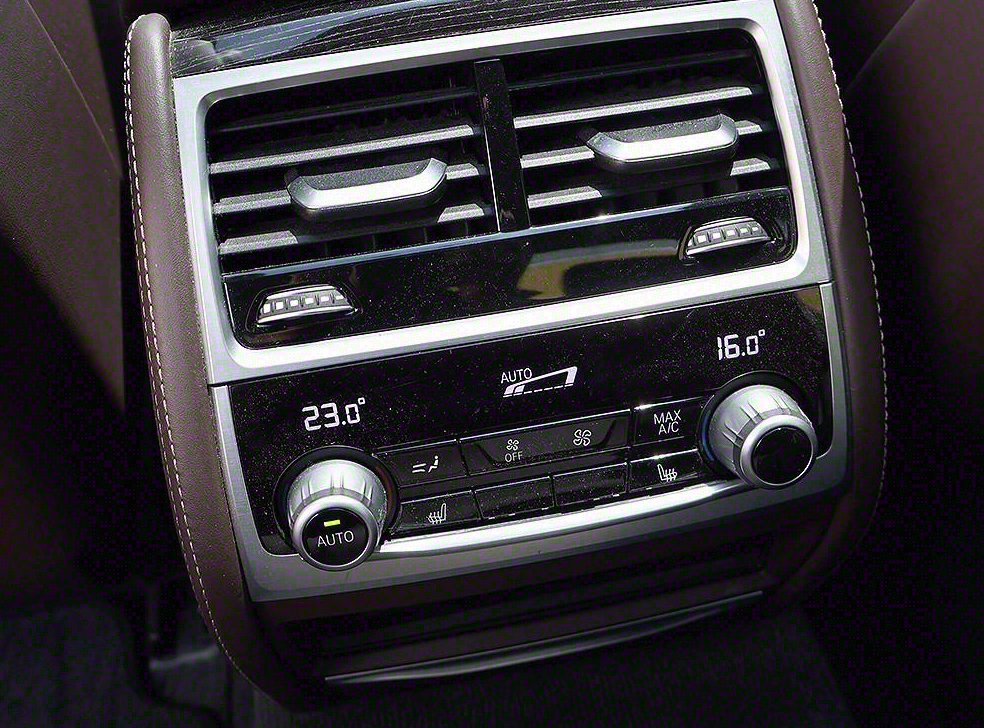BMW 7시리즈 740d xDrive M 스포츠 사진 11