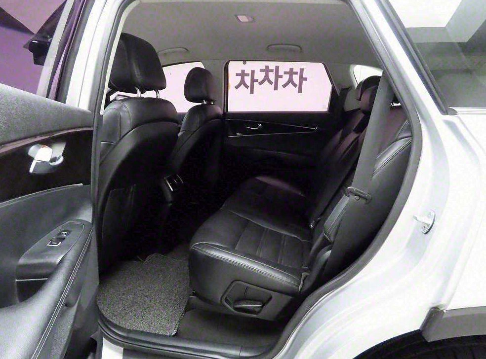 기아 쏘렌토 디젤 2WD 2.0 럭셔리 사진 12