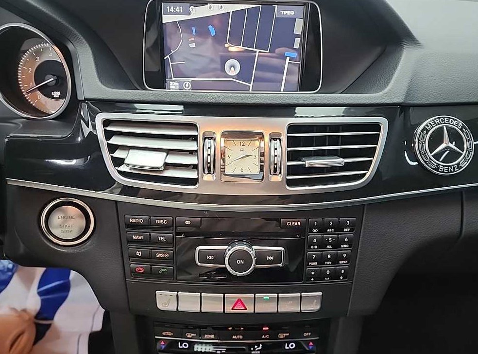 벤츠 E 클래스 E300 아방가르드 사진 10