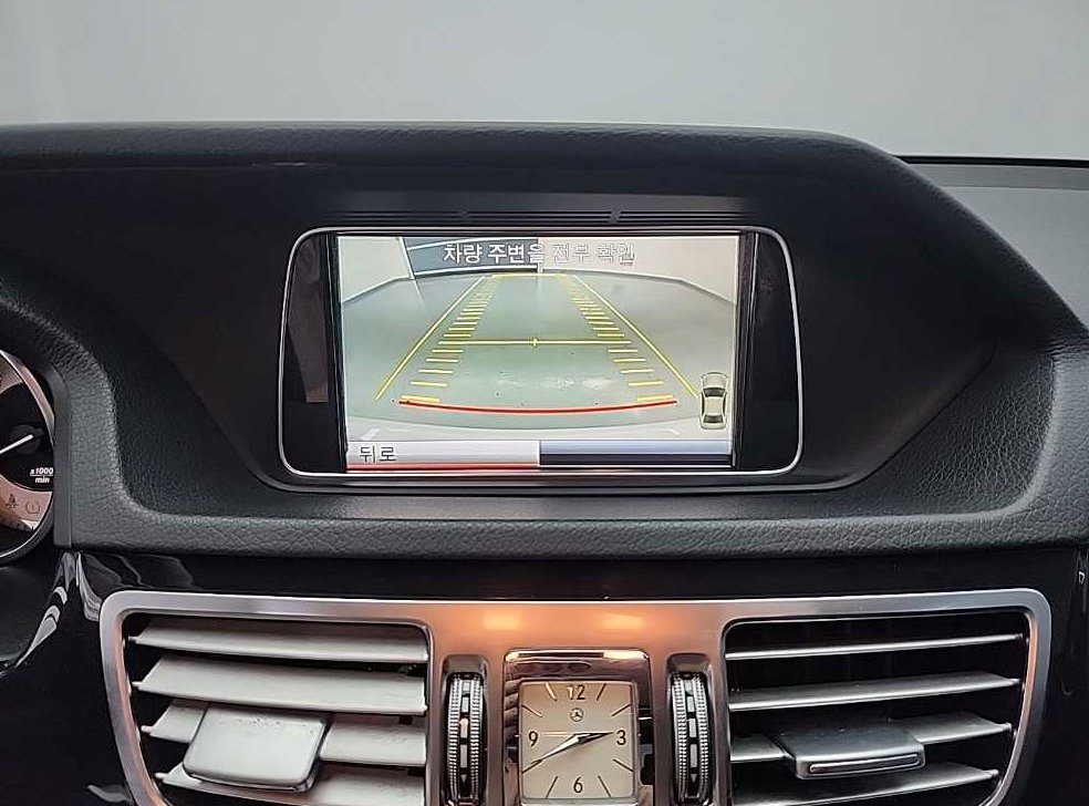 벤츠 E 클래스 E300 아방가르드 사진 17