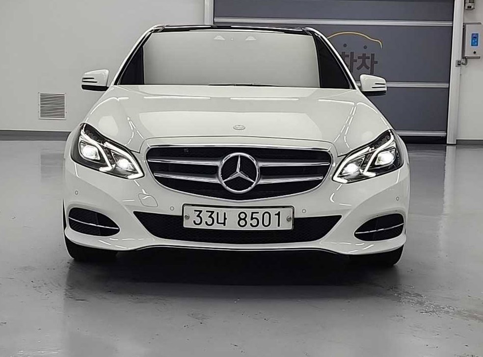 벤츠 E 클래스 E300 아방가르드 사진 2