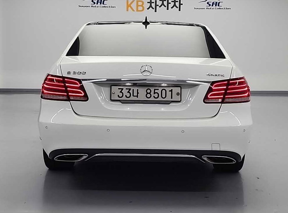벤츠 E 클래스 E300 아방가르드 사진 3